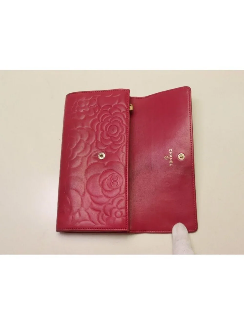 Chanel Camellia Lambskin Red Wallet
